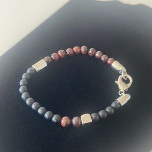 Men’s Tiger Eye and Onyx Beaded Bracelet